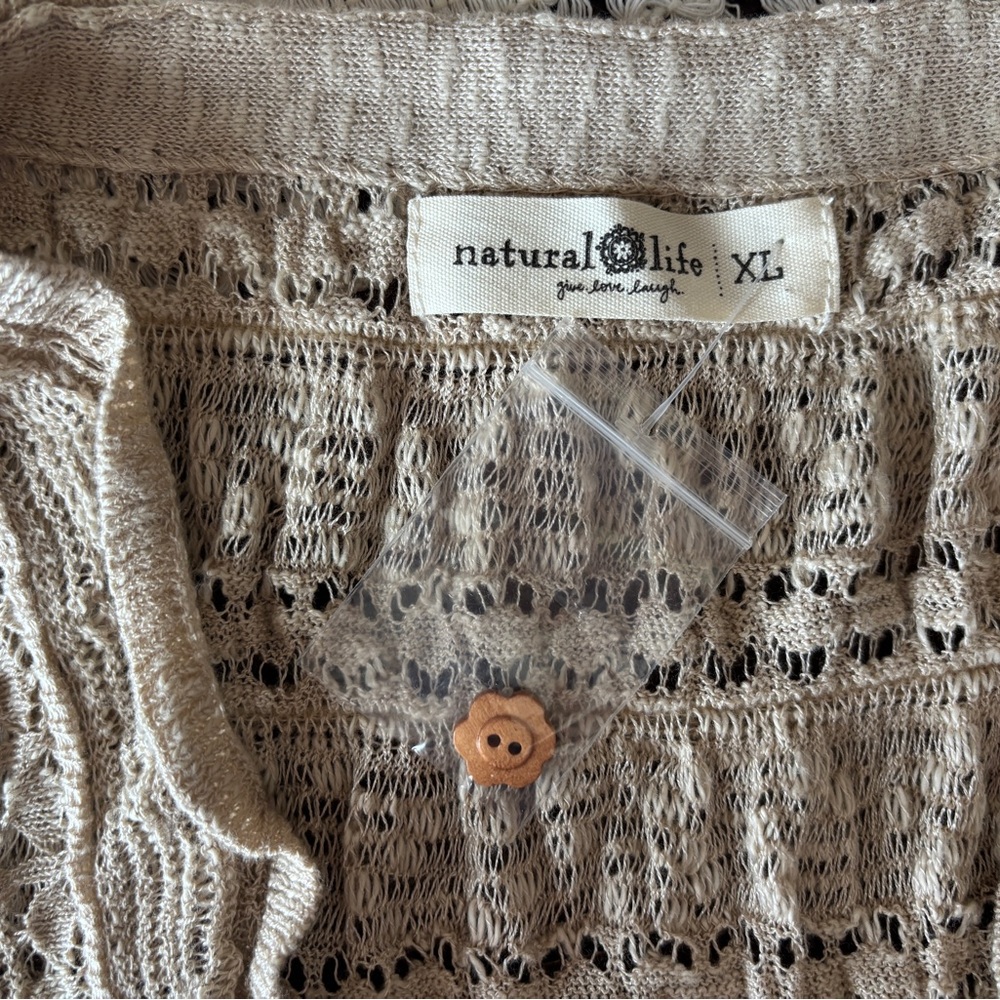 NATURAL LIFE Beige Knit Short-Sleeve Cardigan - Picture 3 of 8